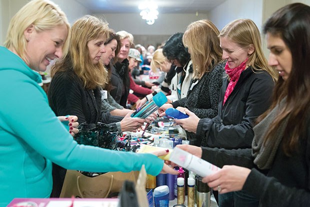 It was an assembly line of kindness earlier this month at Fishermen’s Hall in Ladner as volunteers with Women Helping Women put together gift bags for women in need throughout the region. The local group began in 2010 when it collected personal and pampering items for 52 gift bags. This year it filled 560 bags.