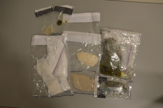 drug-house.09.jpg