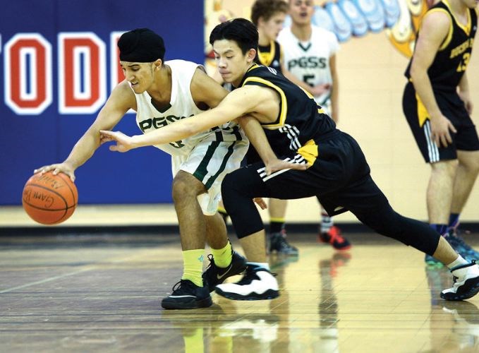 SPORTS-smithers-wins-hoops..jpg