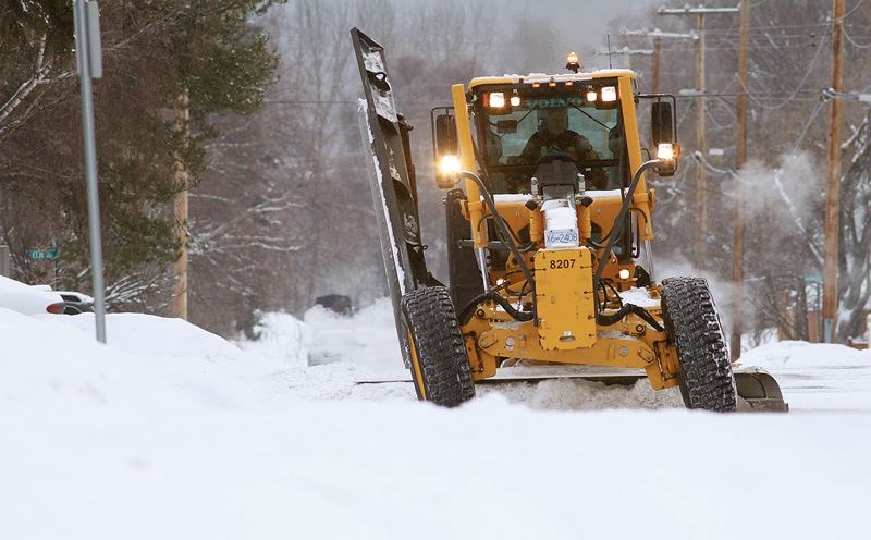 Snow-clearing-today.16.jpg