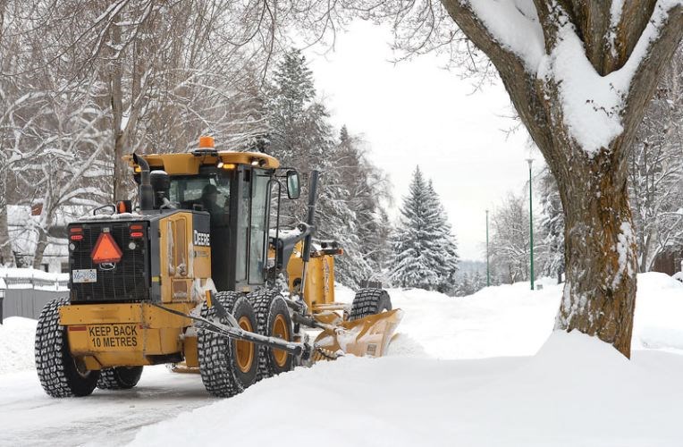 City-snow-clearing-operatio.jpg