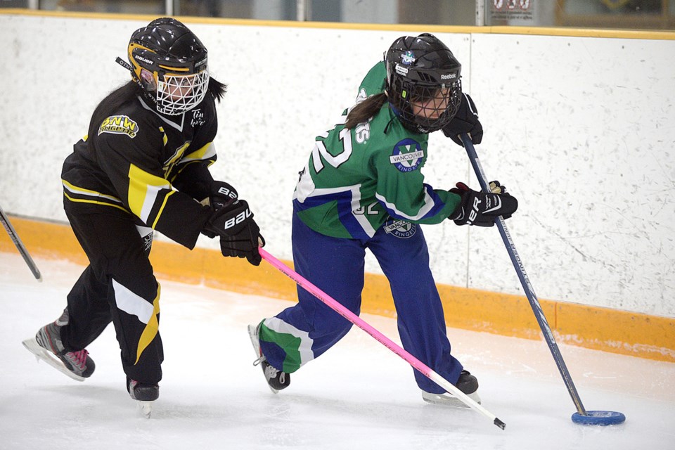02-14-15
Burnaby/New Westminster vs Vancouver under 12 lower mainland ringette at Burnaby Lake Arena.
Photo: Jennifer Gauthier