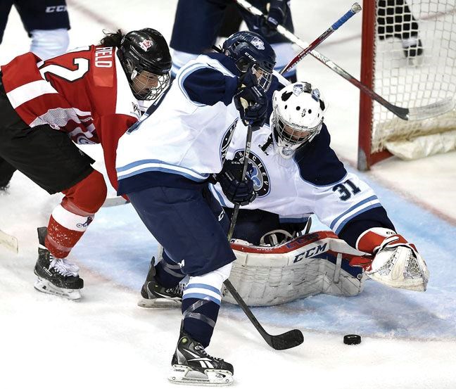 CWG-women-hockey-gold.21.jpg