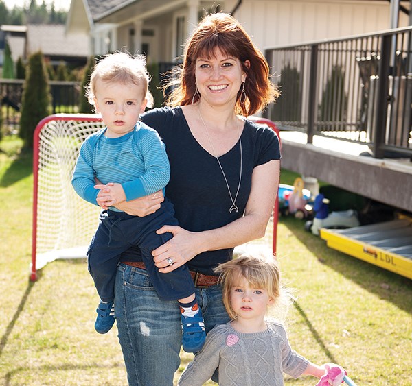 Shannon Lorenz and her children