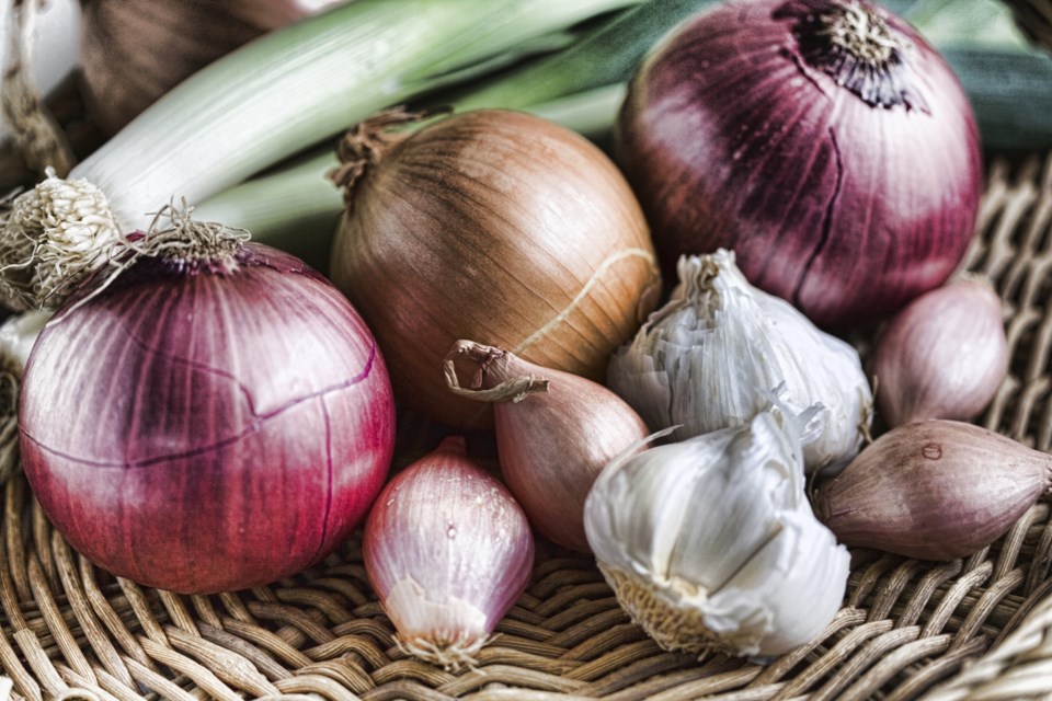 Onions garlic