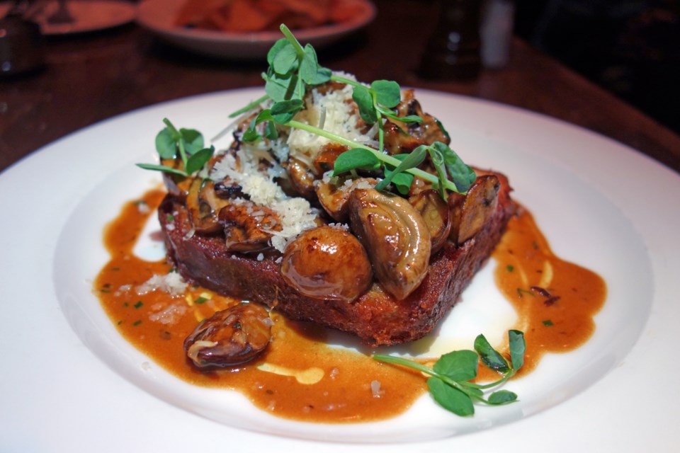 Tableau Bar Bistro