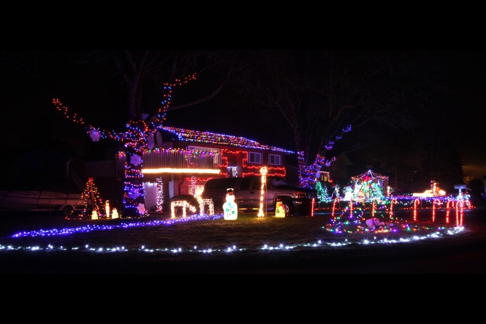 2012 Christmas Light Winners. 1100 and 1200 Block Marin Park Close (best street display).