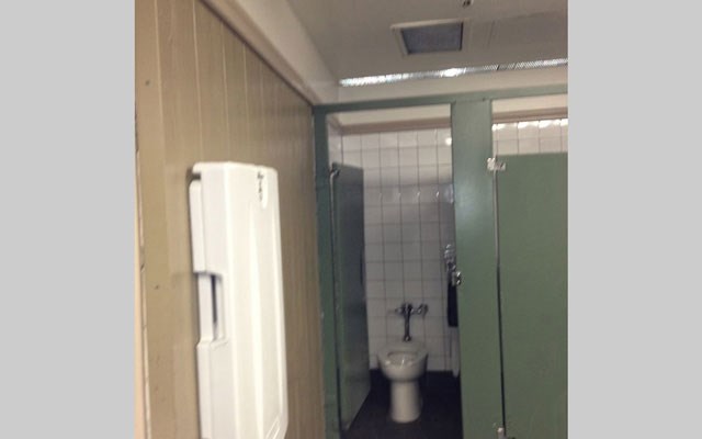 Bathroom stall