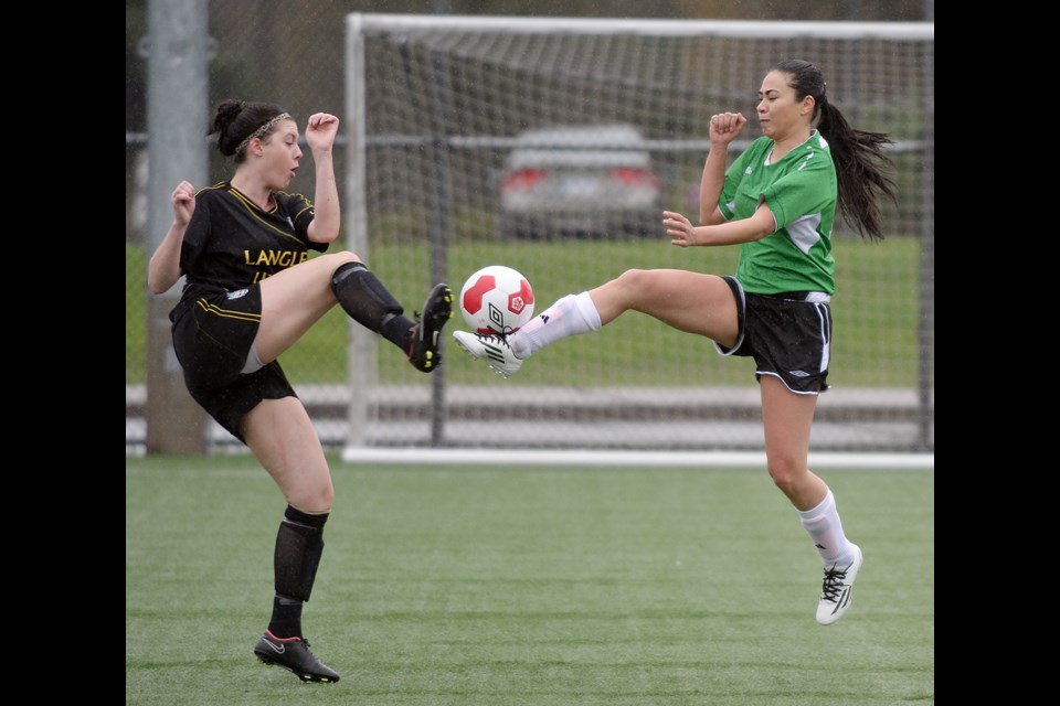 03-29-15
New West Hyacks vs Langley United in the MWSL division 3 championship.
Photo: Jennifer Gauthier
