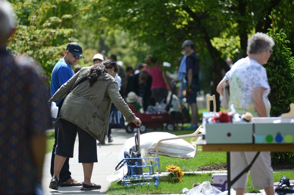 Queen's Park yard sale 2015