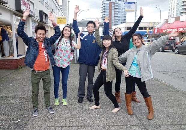 Members of the Neonology youth leadership group recently dropped off donation packages to the Lookout Shelter in North Vancouver. For several months, the group had been collecting socks, gloves, toques, scarves and used backpacks as part of their Neon Hope for Change project to help the local homeless population. Neonology is part of the North Shore Multicultural Society.