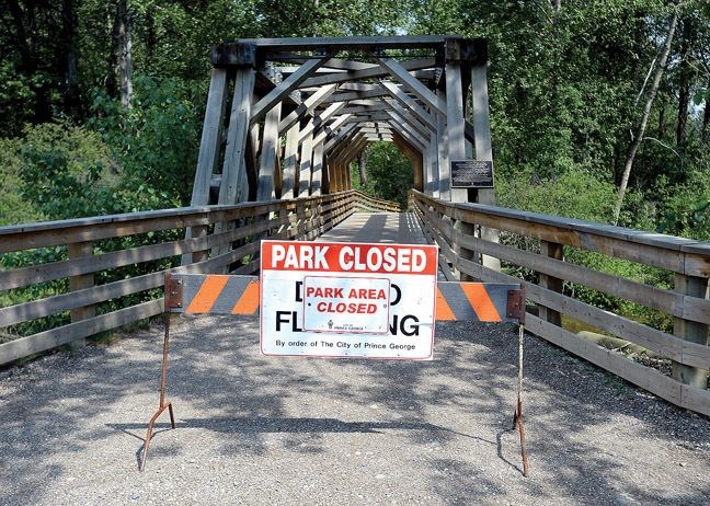 Park-closed-due-to-flooding.jpg