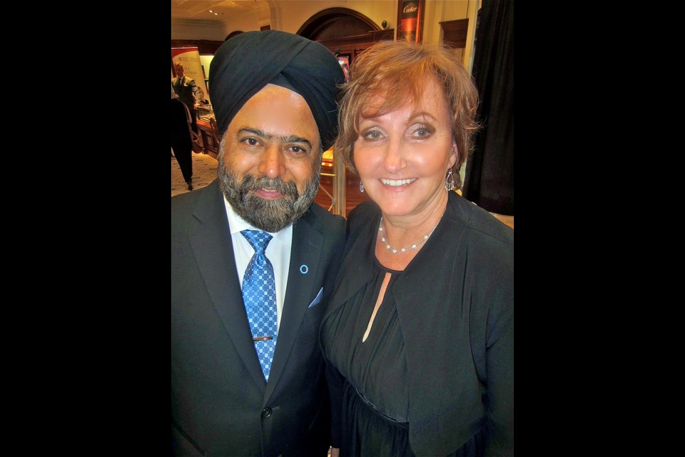 Surrey’s Dr. Parmjit Sohal received the Canadian Diabetes Association’s National Volunteer Award from regional director Sue Taylor for his advocacy work raising awareness about diabetes in the South Asian community.
