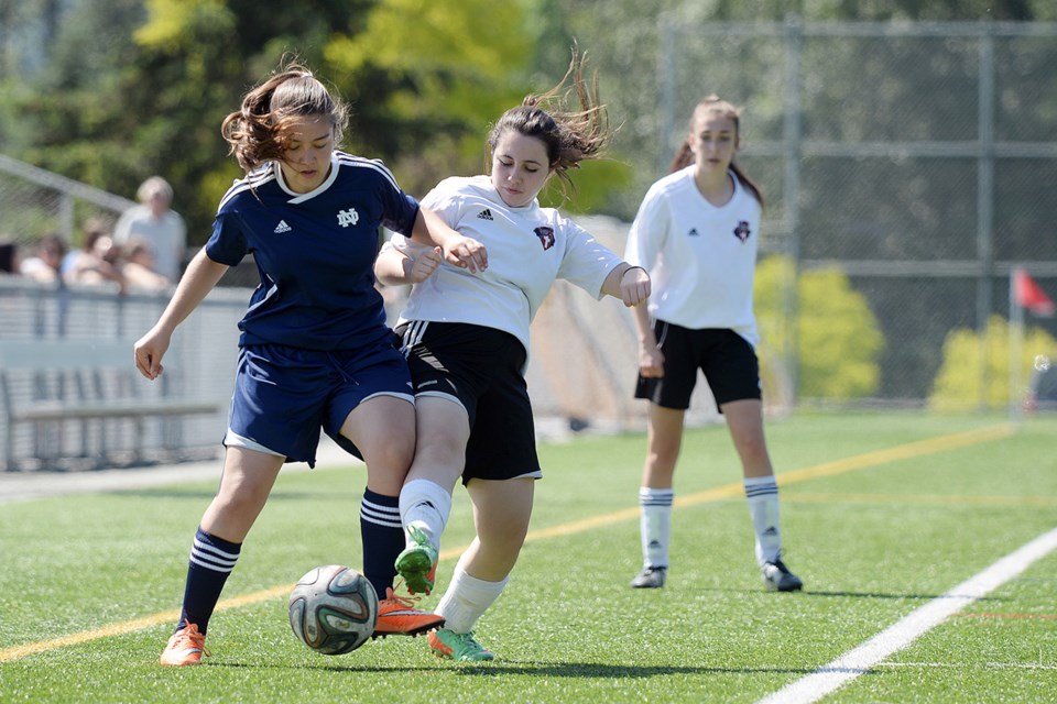 05-30-15
Notre-Dame vs Holy Cross, 11/12th place.
B.C. High School AA girls soccer
Photo: Jennifer Gauthier