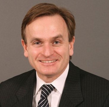 Andrew Saxton