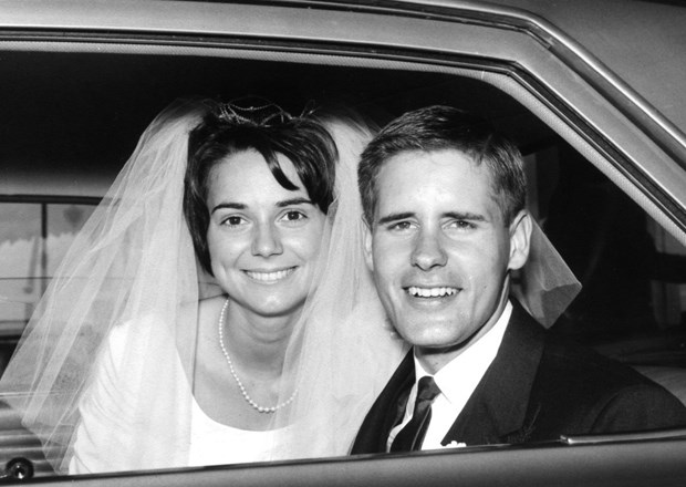Married June 19, 1965 in Montreal, Quebec, Barbara and Brian Hunt have lived on the North Shore for most of their married years. Family and friends congratulate them on their 50th wedding anniversary.