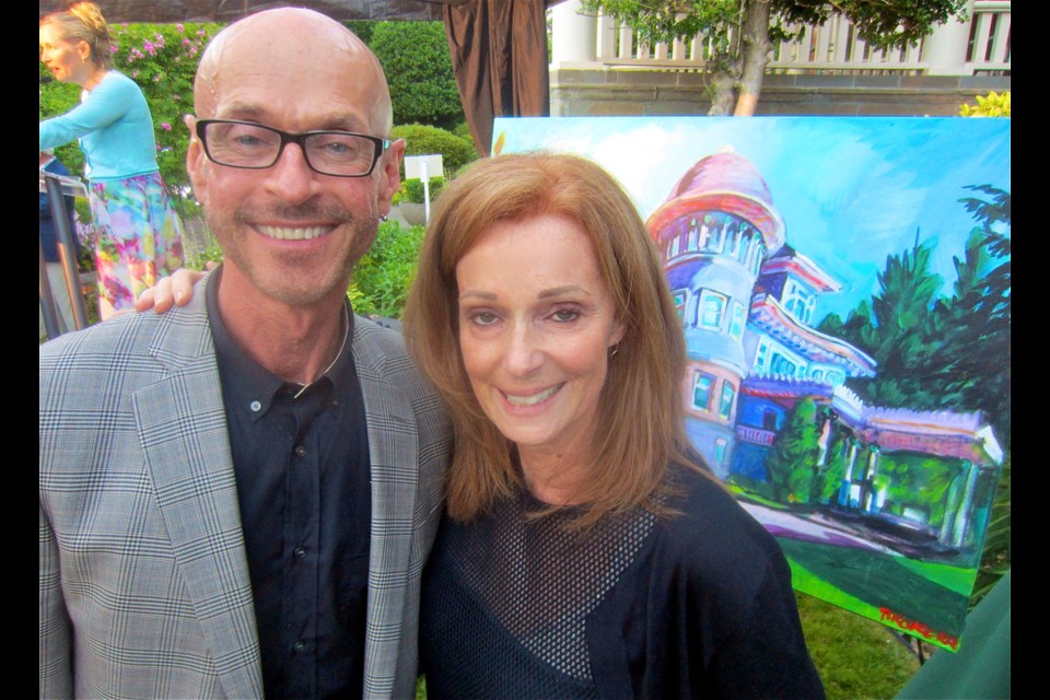 Canuck Place Children’s Hospice CEO Margaret McNeil unveiled Tiko Kerr’s painting of the palliative care residence to commemorate the home’s 20th anniversary.