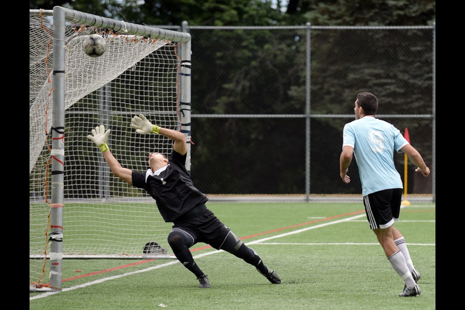 07-12-15
Khalsa Sporting Club vs Penticton Pinnacles in Pacific Coast Soccer League premier men's soccer.
Photo: Jennifer Gauthier