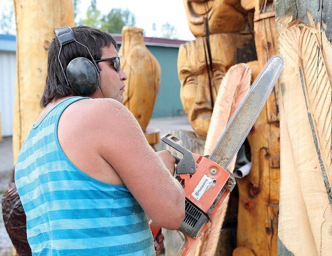 randy-gathier--chainsaw-art.jpg