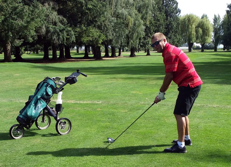 Golf tee