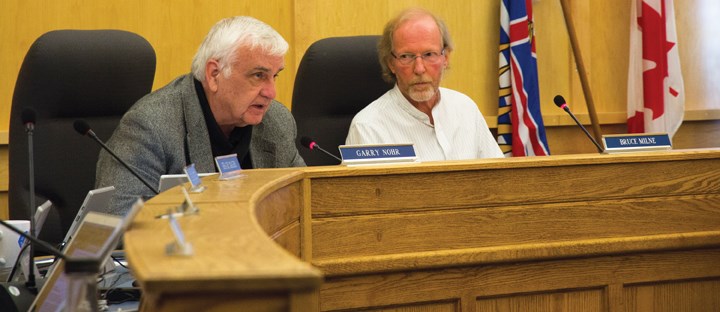 SCRD chair Garry Nohr (left) speaks at the Sept. 3 infrastructure services meeting, with committee chair Bruce Milne looking on.