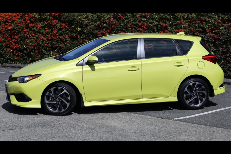 The 2016 Scion iM replaces the discontinued but well-liked Toyota Matrix. Although the body style is more contemporary, Matrix fans will note the dimensions are very similar.