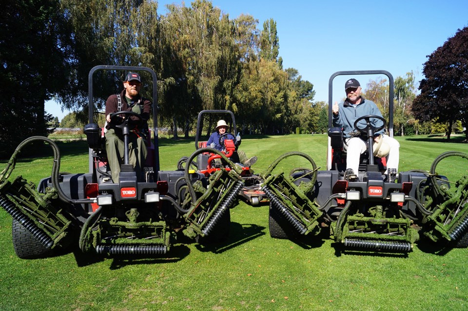 Golf mowers