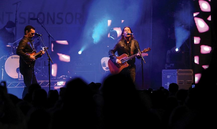 alan-doyle-at-cn-centre.17.jpg