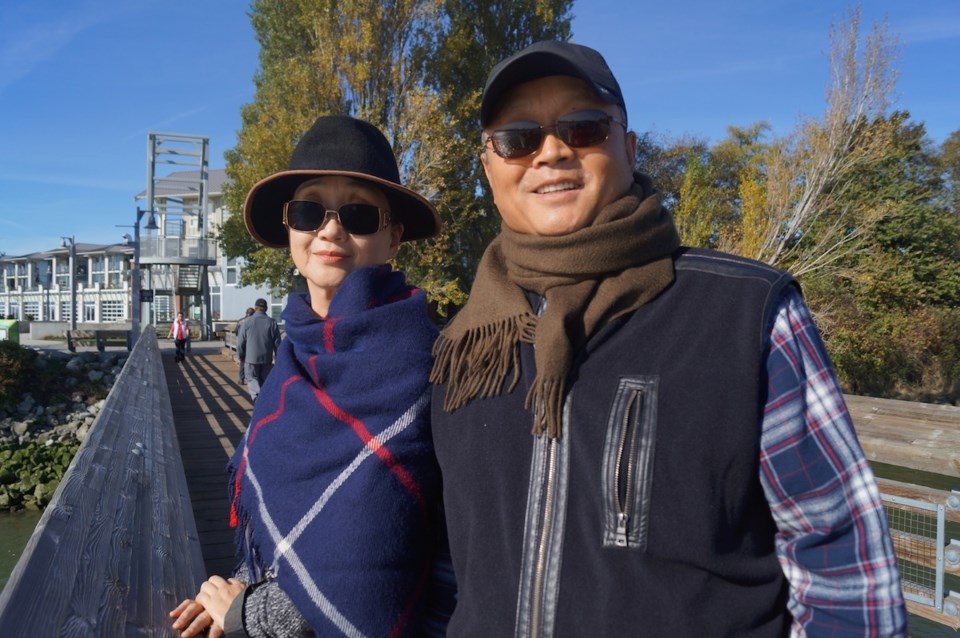 Love lock couple