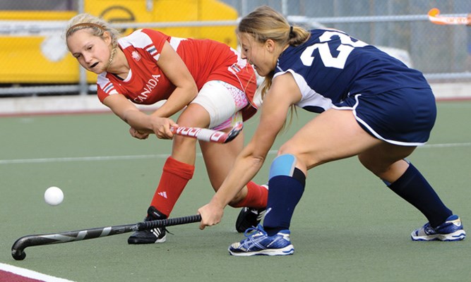 Canada took on the US in field hockey at Rutlege Field Sunday April 8th. The U 17 girls battled it out each scoring goals after the half. The US team prevailed cinching the win scoring a late short-corner goal with the final of 2-1.