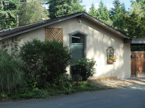 coach house