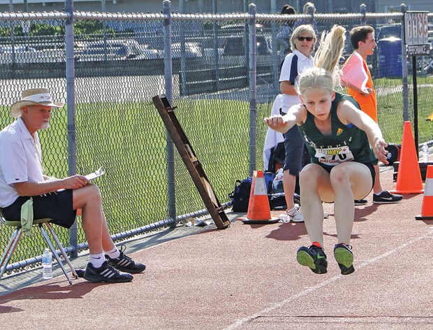 Track star earns provincial award