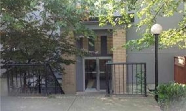 VANCOUVER 302-2212 Oxford Street (Hastings) 2 Bedrooms, 1 Bathroom, 728 Sq Ft