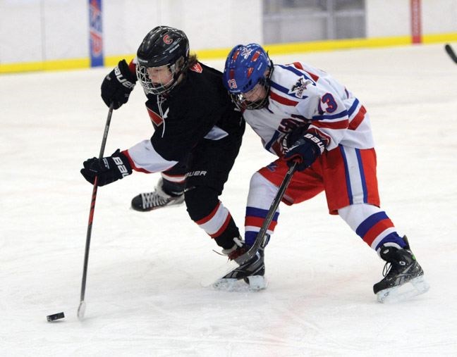 SPORTS-Peewee-hockey-cut.jpg