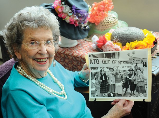 Raging Grannies ringleader rallies on