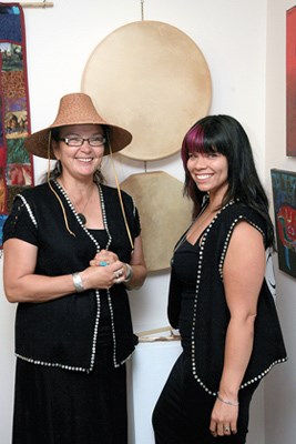 Exhibiting artists Anastasia Hendry and Danielle Kannegiesser