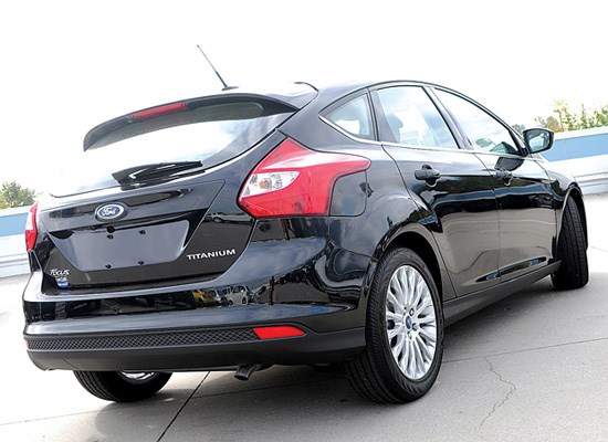 A character line running from the front fender through the door handles gives the Focus a feeling of movement.