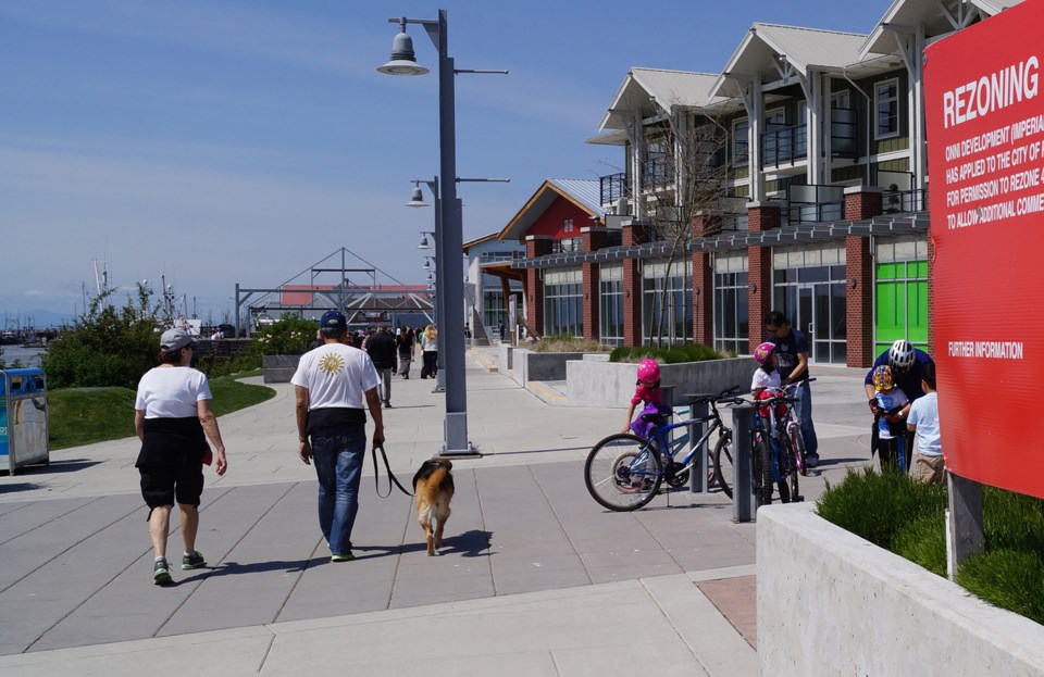 Onni Steveston boardwalk