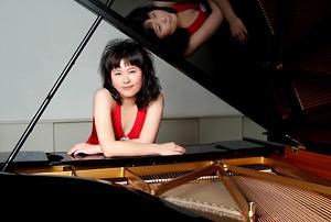 Pianist brings classics to academy en route to Carnegie Hall