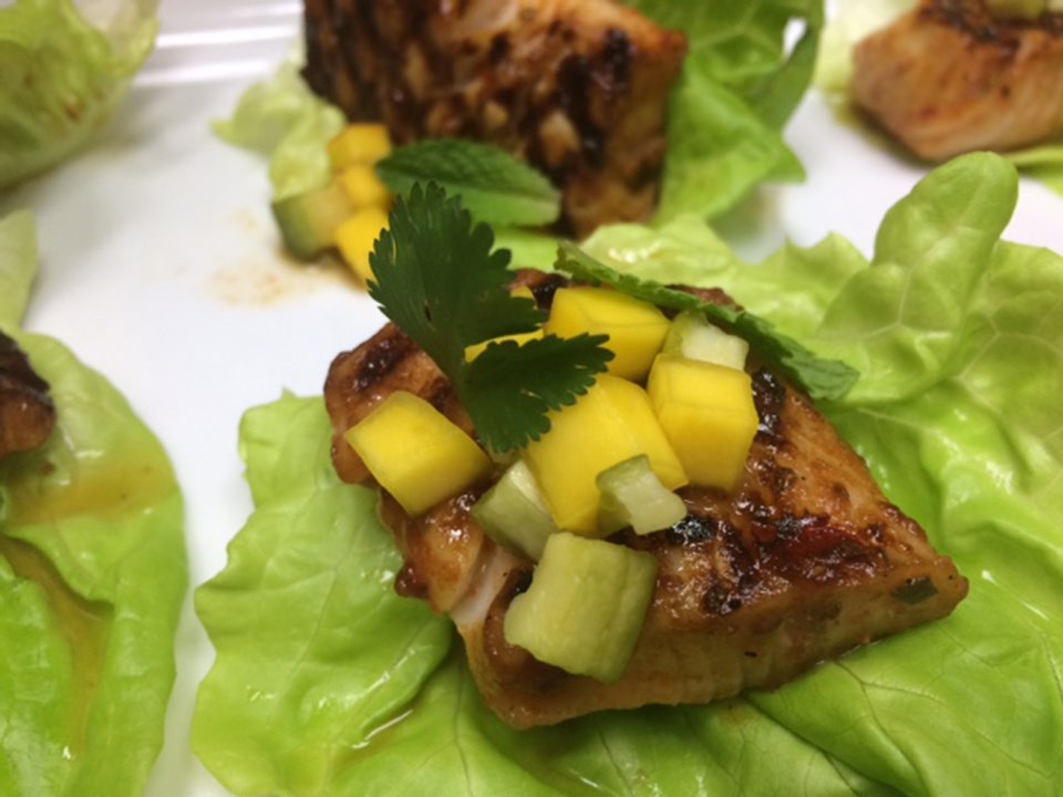 Sable fish lettuce wraps