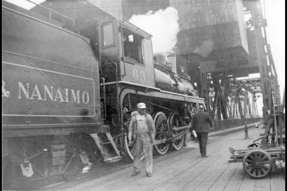 E&N passenger train ready to depart from Victoria, 1936. Over the years, inconsistent service made establishing a regular clientele difficult for the rail line.