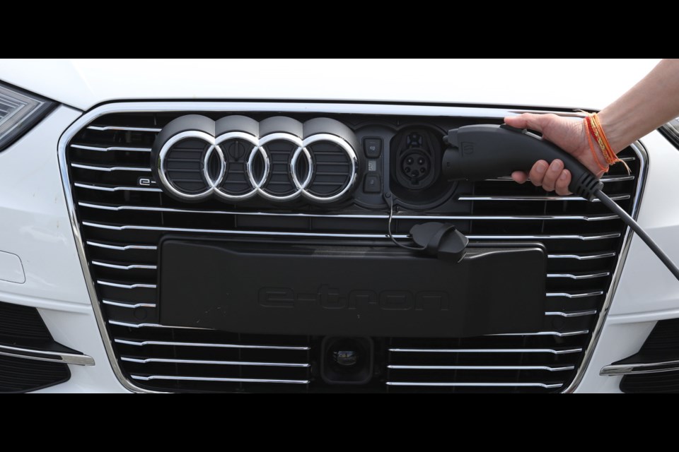 Audi a3 e tron charging deals