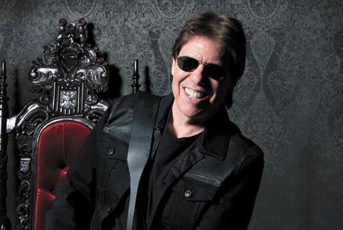 george-thorogood-at-cn-cent.jpg