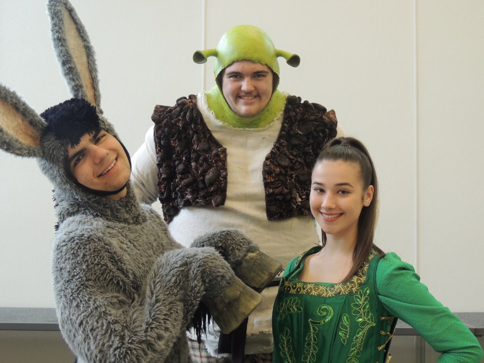Shrek the Musical, Notre Dame
