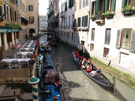 Venice functions entirely without cars on its streets. In the old centre, the canals serve the function of roads and almost every form of transport is on water or on foot.
