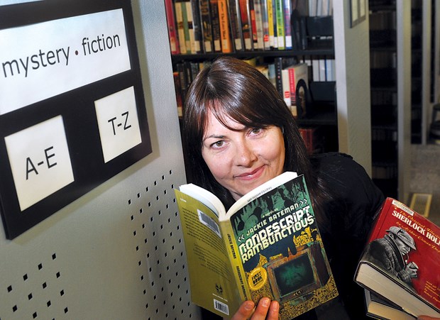 Local thriller writer to divulge her secrets