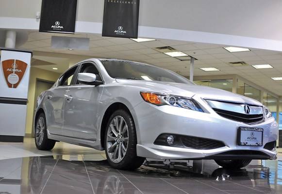 Strong acceleration, smooth shifting and nimble handling make the conservatively styled Acura ILX a solid choice in the premium compact sedan class. The 2013 ILX is available at North Shore Acura in the Northshore Auto Mall.