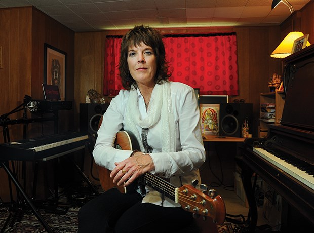 Anne Leader