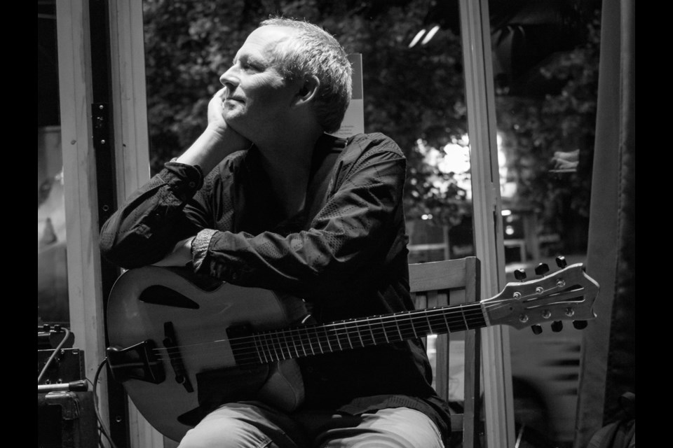 Bill Coon is featured on jazz guitar at the upcoming Cinq à Sept event at Deer Lake Gallery.
