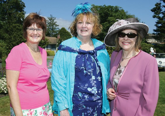 MLA Joan McIntyre and Vivian Vaughan flank Heritage West Vancouver chairwoman Carolanne Reynolds.